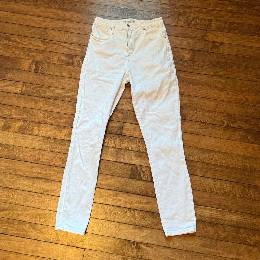 Abercrombie White Skinny Jean